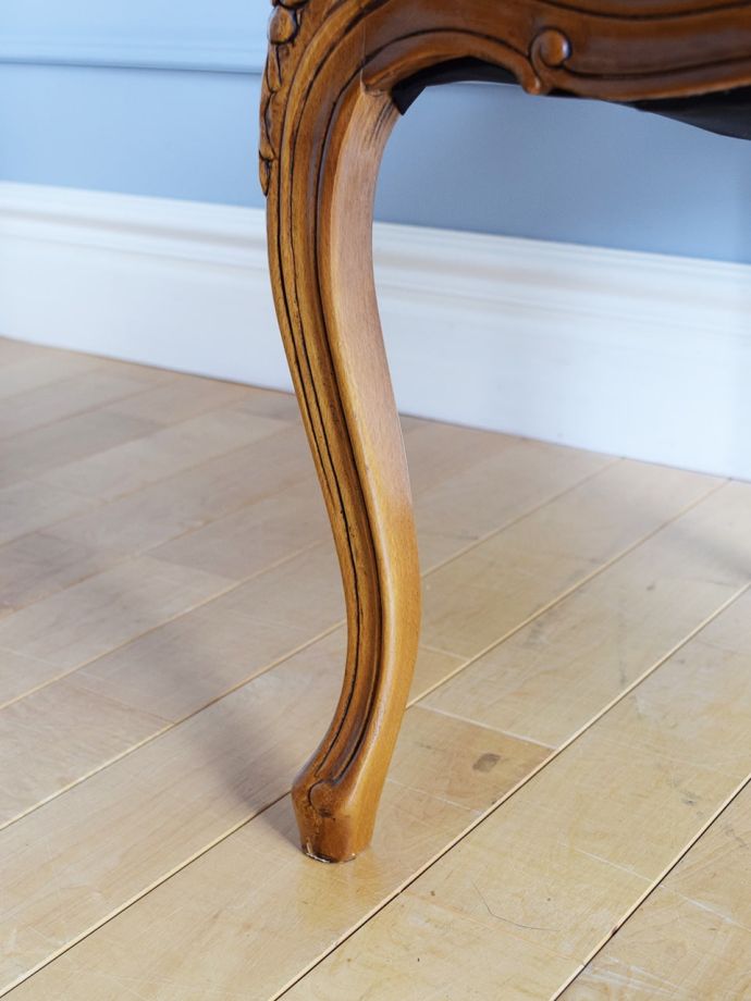 アンティーク椅子の脚