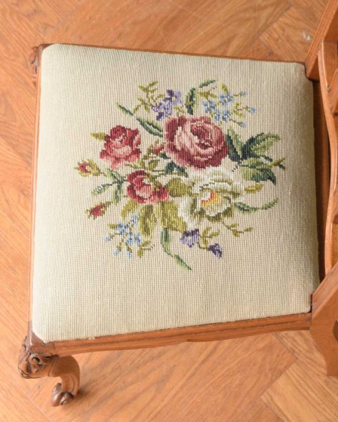 アンティークチェアの座面