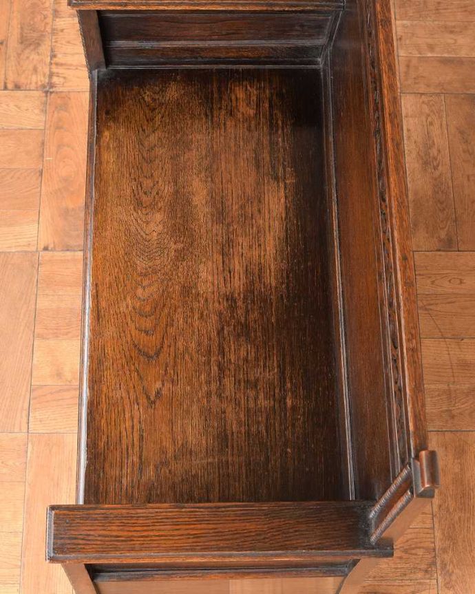 セティ・ソファ・ベンチ　アンティーク チェア　とってもめずらしいアンティークの椅子、イギリスの引き出し付きベンチ。座面もピカピカに仕上げました一番目立つ場所だから、修復の時、座面もキレイに仕上げました。(j-669-c)