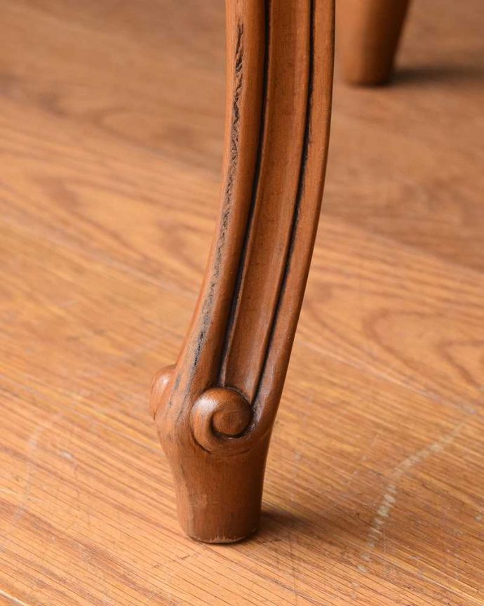 プチポワンチェアの脚