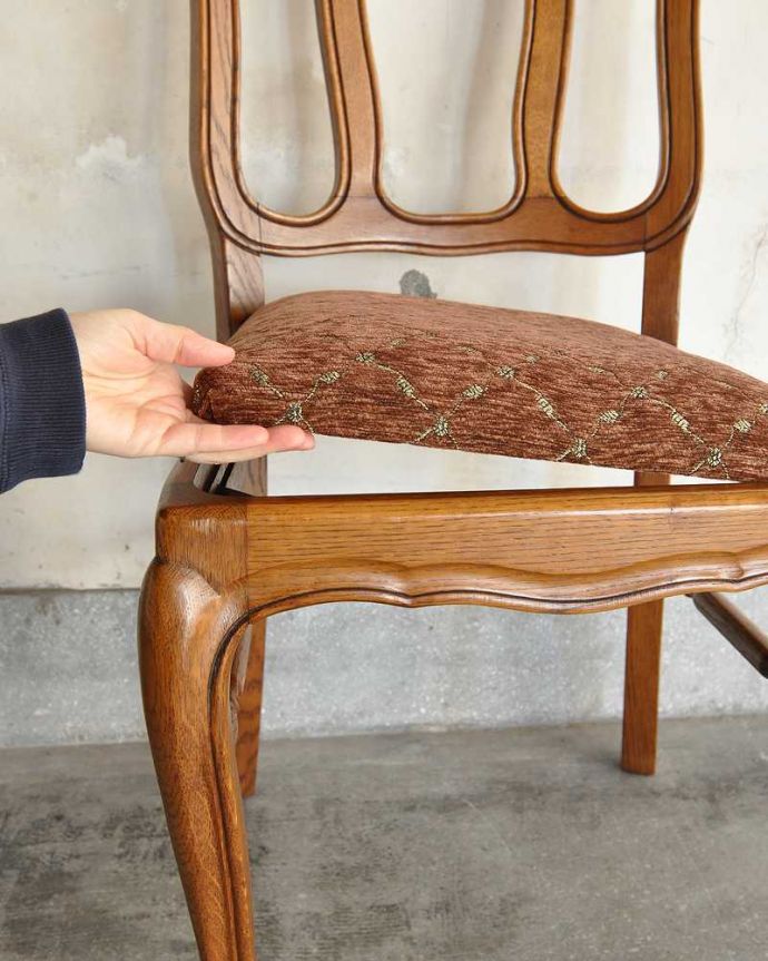 取り外しが出来る椅子の座面