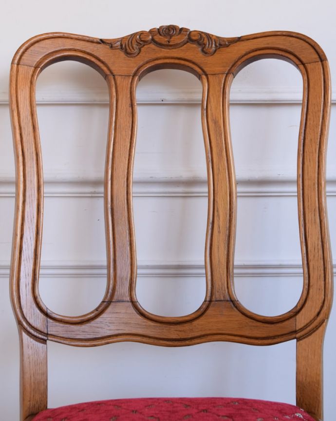 ダイニングチェアの装飾