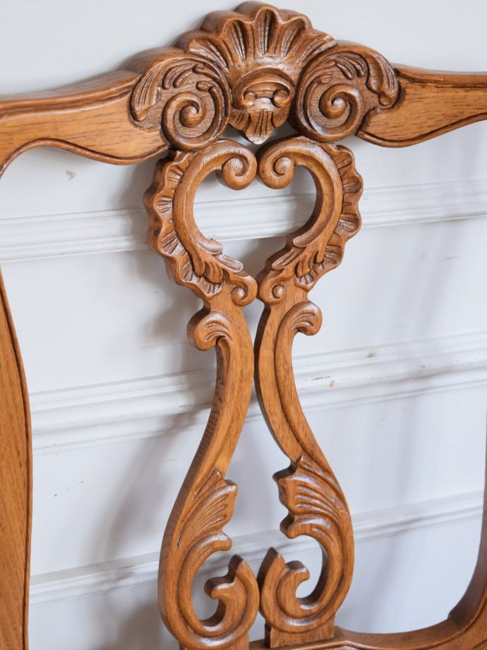 ダイニングチェアの装飾