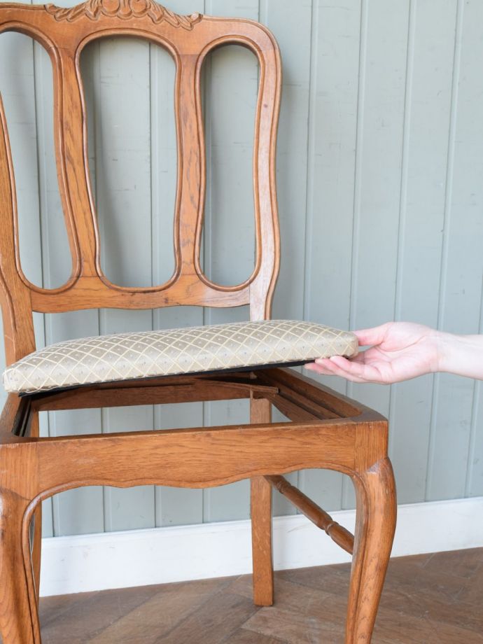 フランスのアンティークの椅子、猫脚が優雅なダイニングチェア(j-690-c