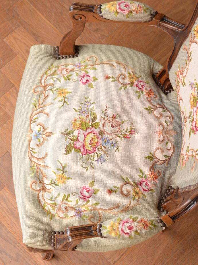 アンティークチェアの座面