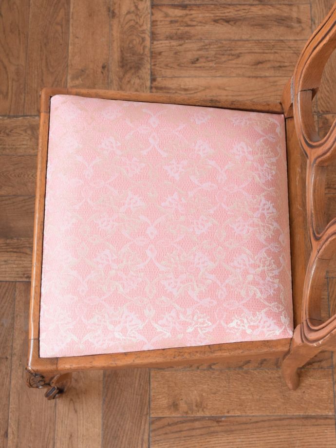 アンティークチェアの座面