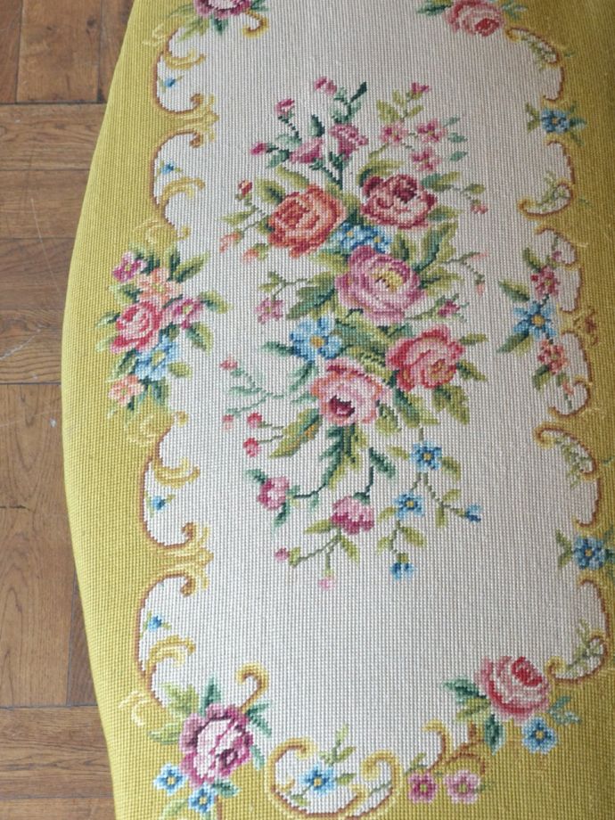 アンティークチェアの生地