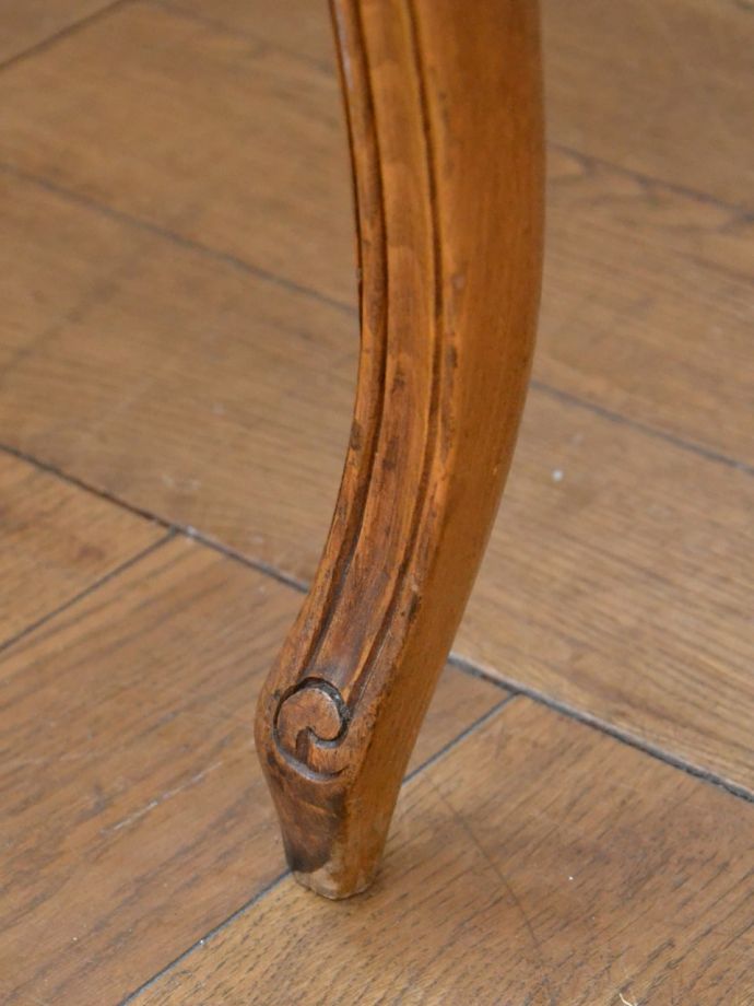 アンティーク椅子の脚