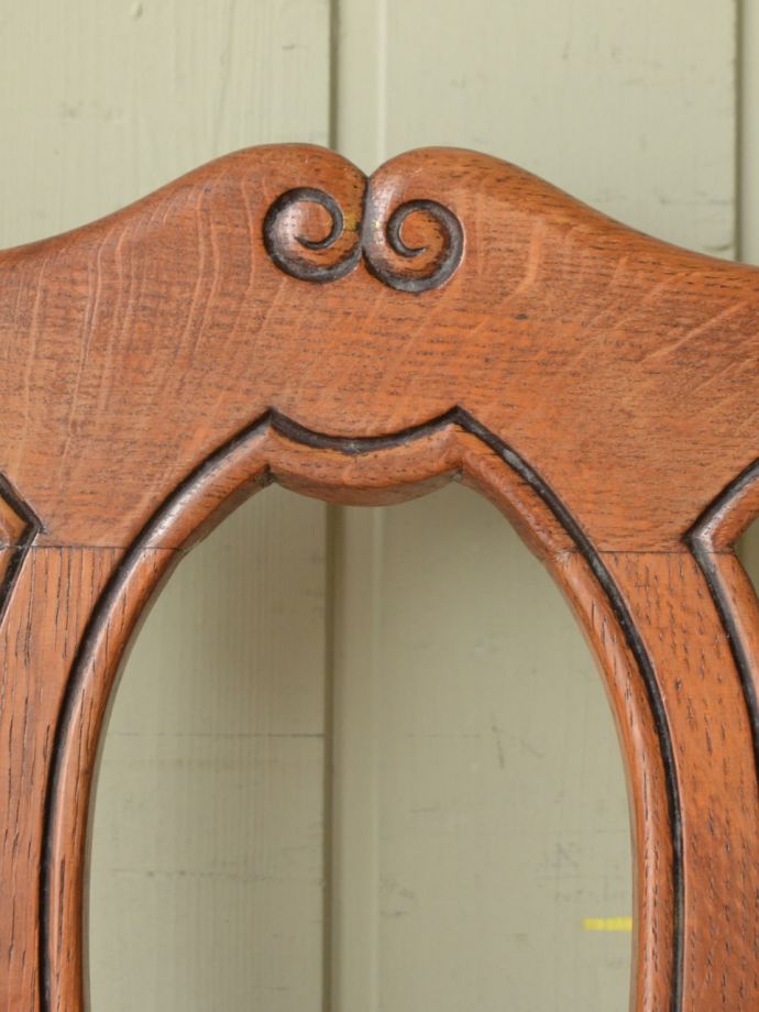 ダイニングチェアの装飾