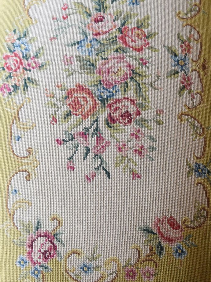 アンティークチェアの生地