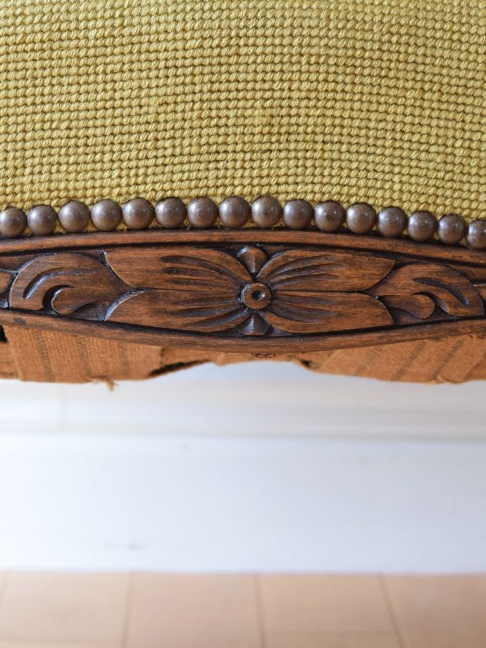 アンティークセティの装飾