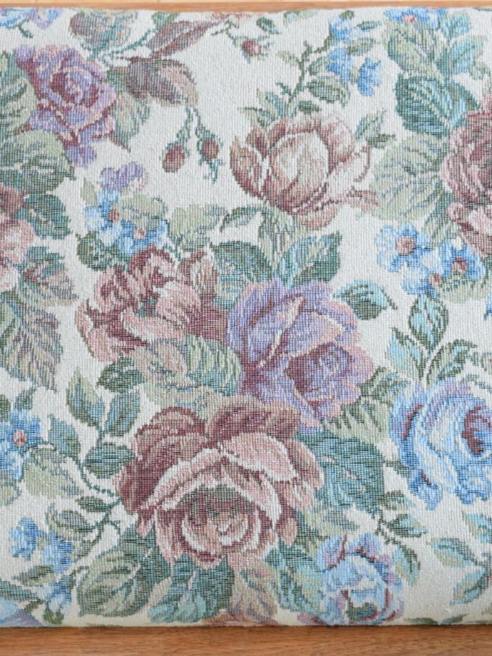 アンティークスツールの生地