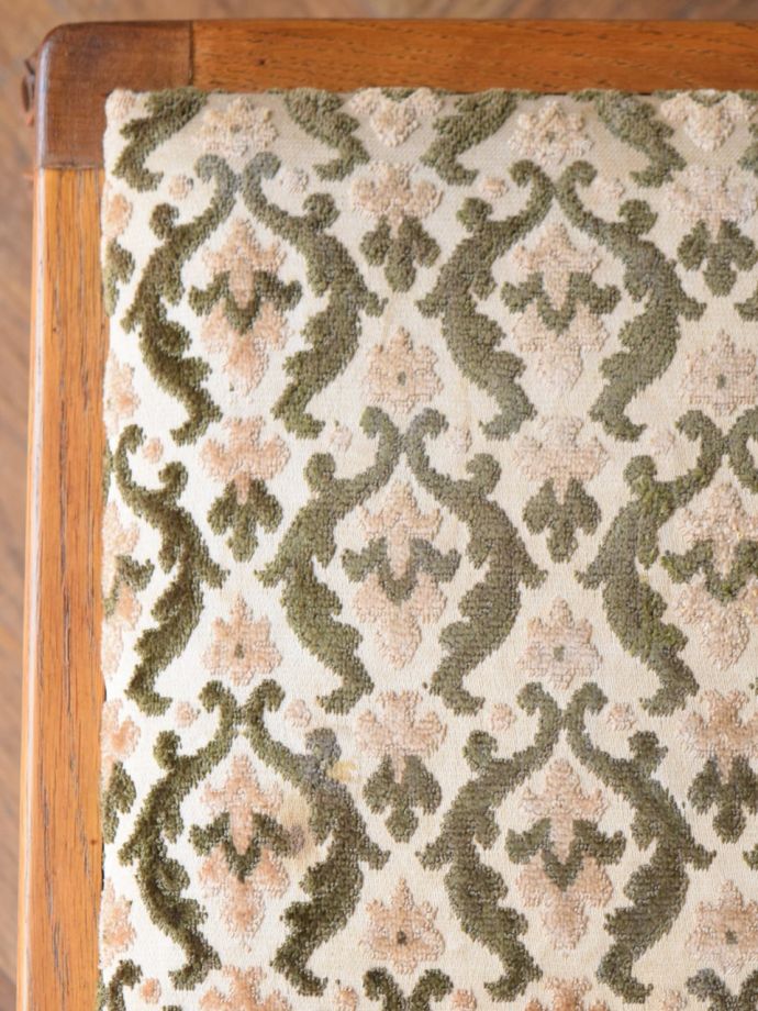 アンティークスツールの生地