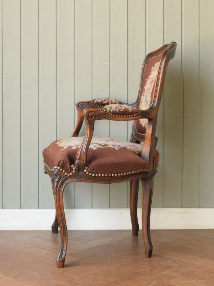 フランスの椅子の側面