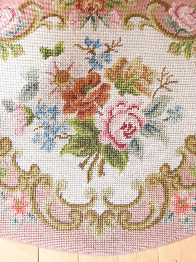 アンティークチェアの生地