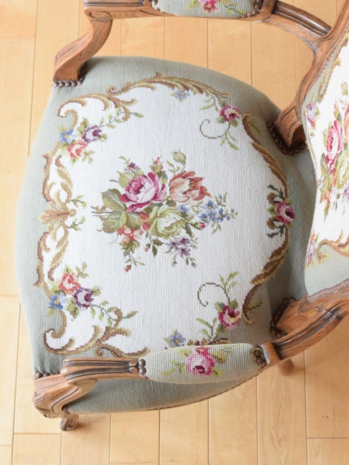 アンティークチェアの座面