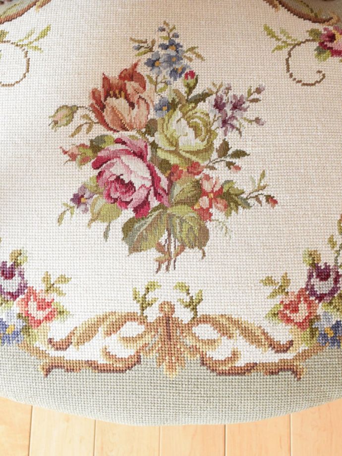 アンティークチェアの生地