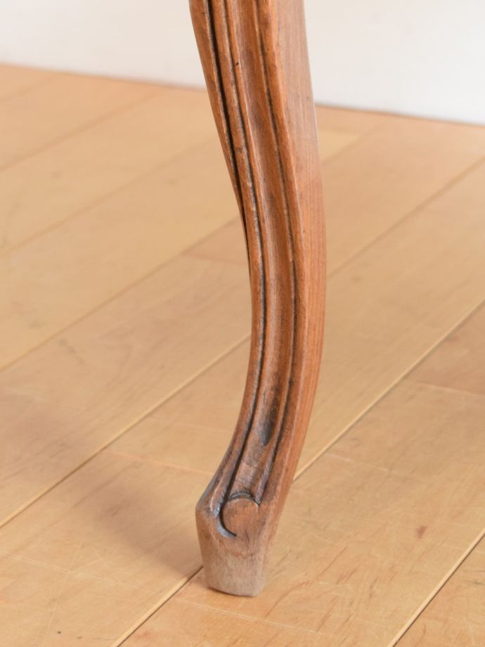 アンティーク椅子の脚