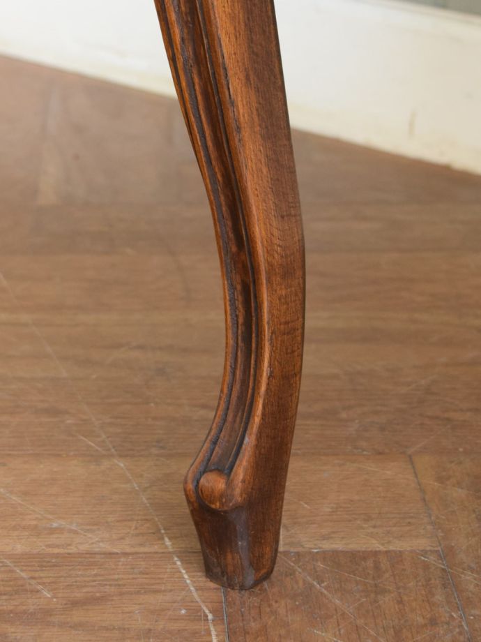 アンティーク椅子の脚