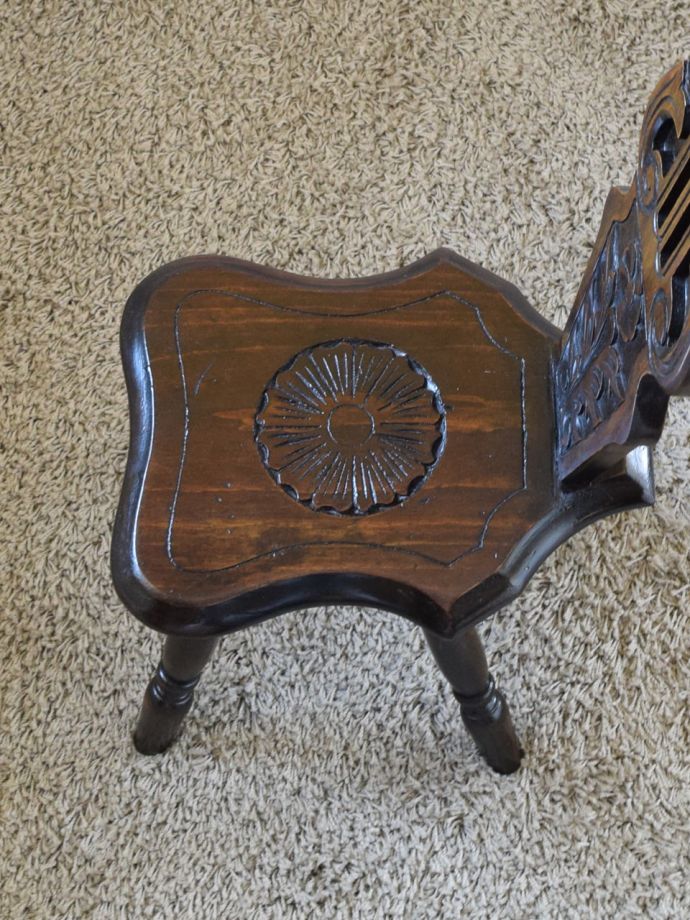 アンティークの椅子の座面