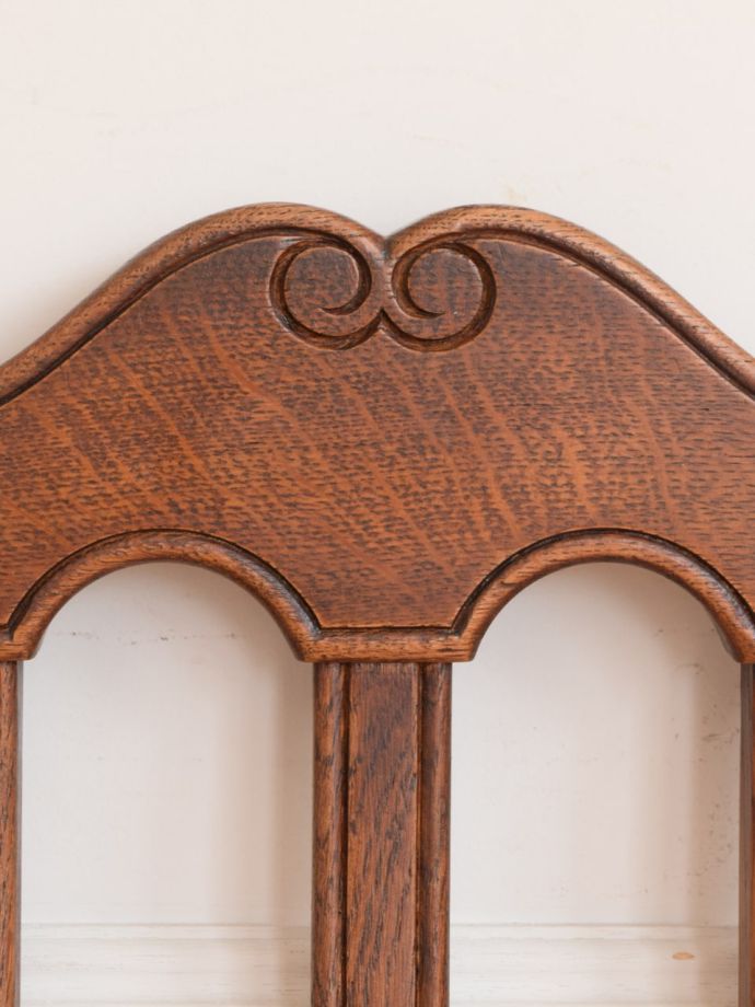 ダイニングチェアの装飾