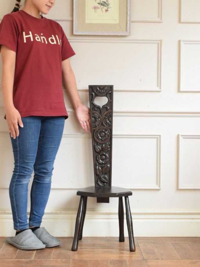 アンティークのチェア