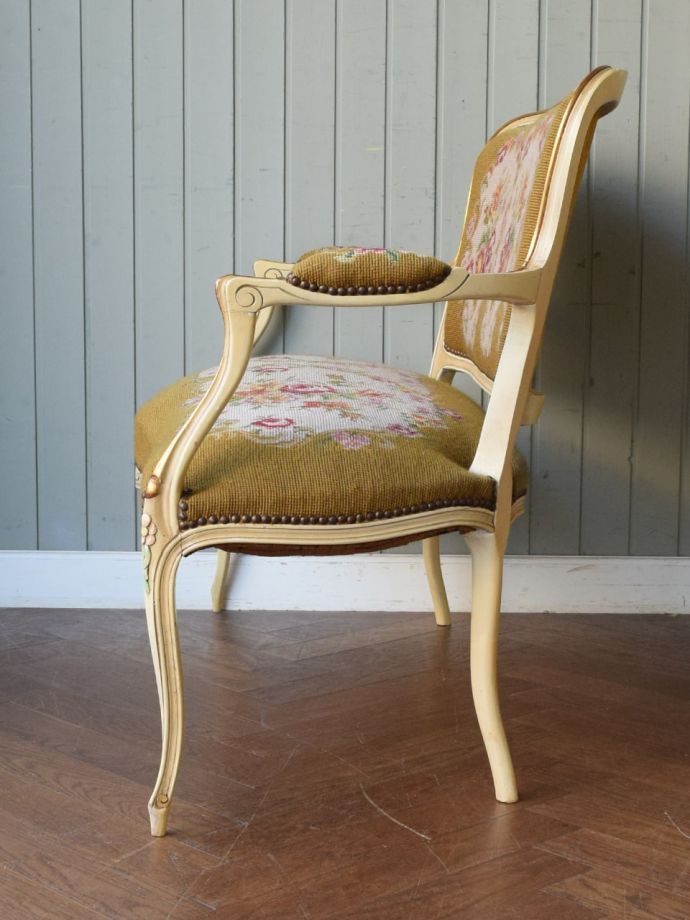 フランスの椅子の側面