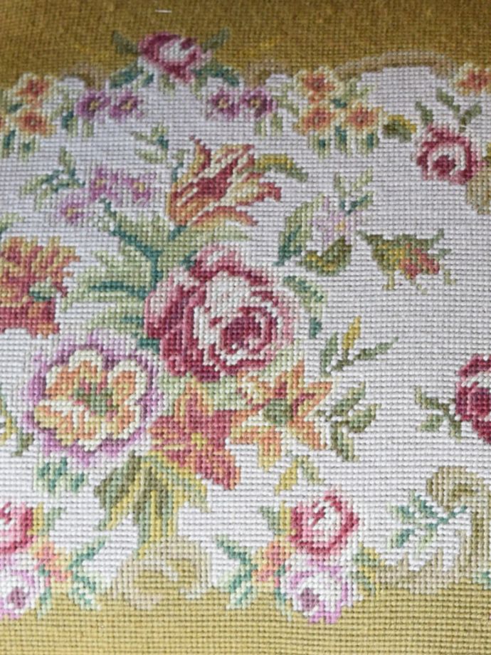 アンティークチェアの生地