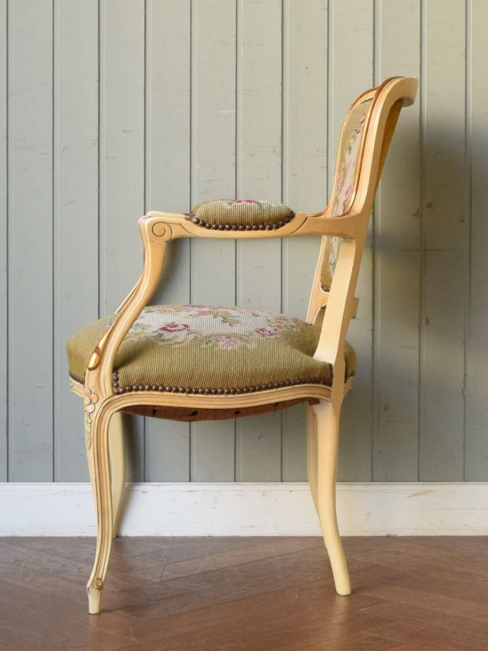 フランスの椅子の側面