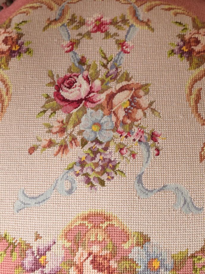 アンティークチェアの生地