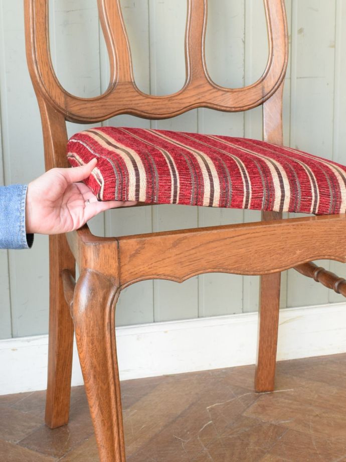 取り外しが出来る椅子の座面