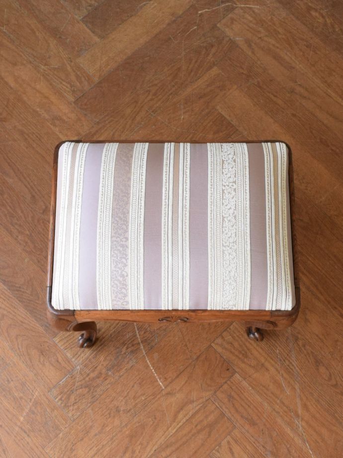 アンティークチェアの座面