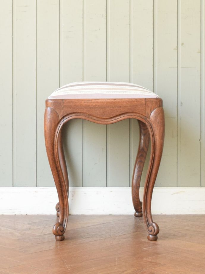 フランスの椅子の側面