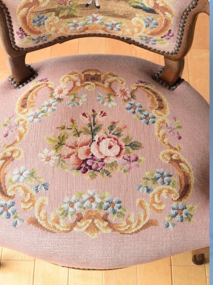 アンティークチェアの生地