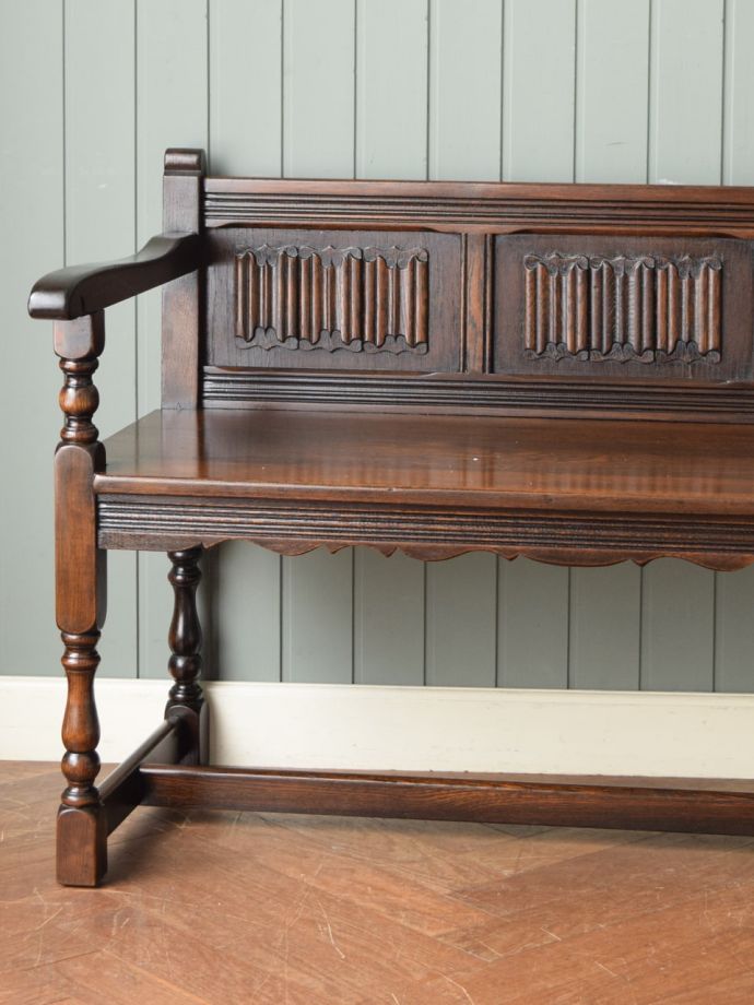 アンティークらしい装飾が魅力