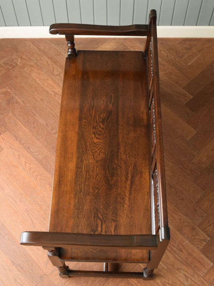 アンティークの椅子の座面