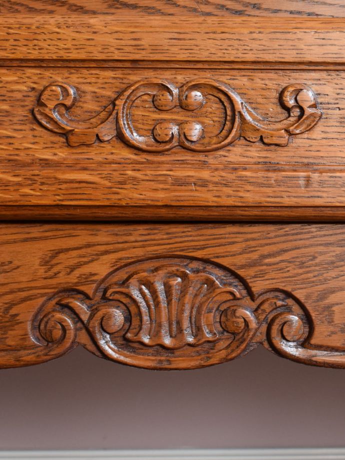 サイドボードの装飾