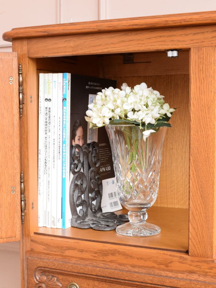 サイドキャビネットの収納量