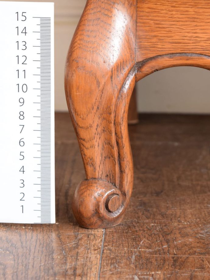 アンティーク家具の脚