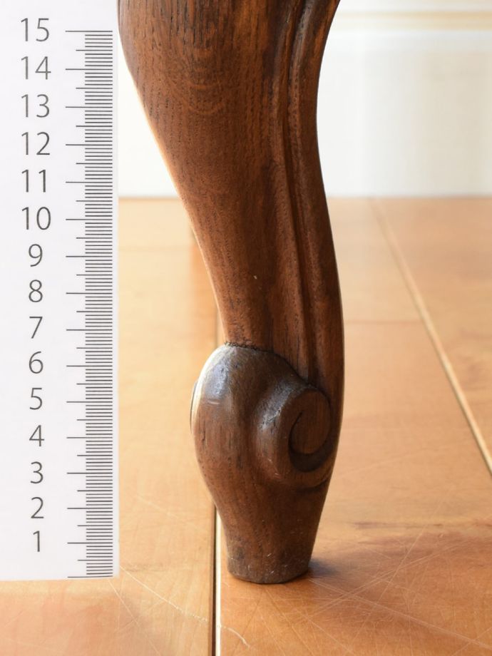 アンティーク家具の脚