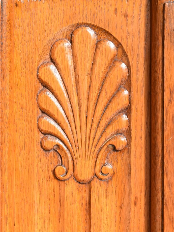 サイドボードの装飾