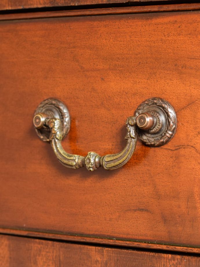 アンティークチェストの取っ手