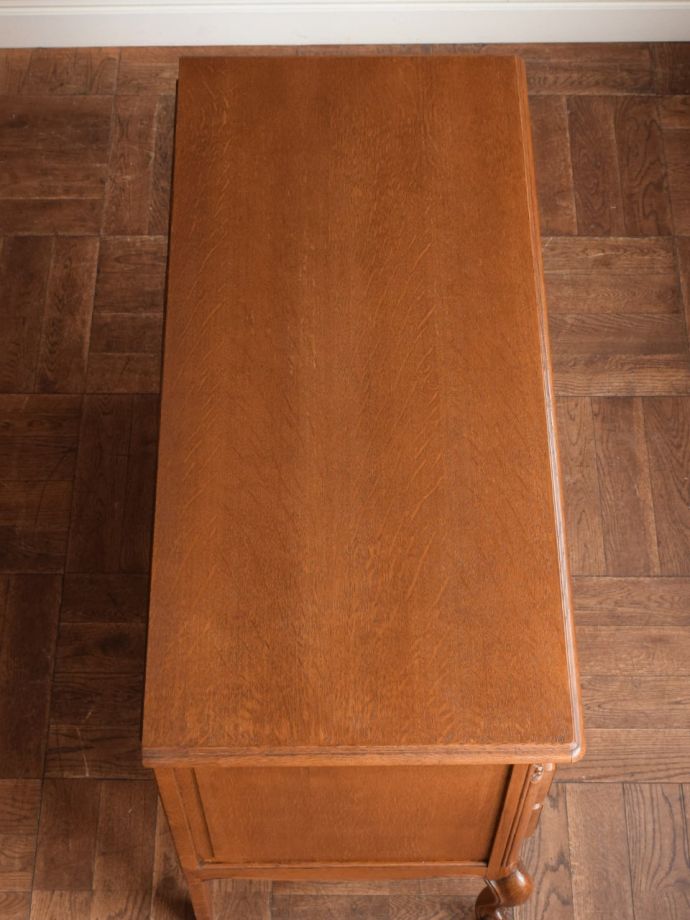 フランスのチェストの天板