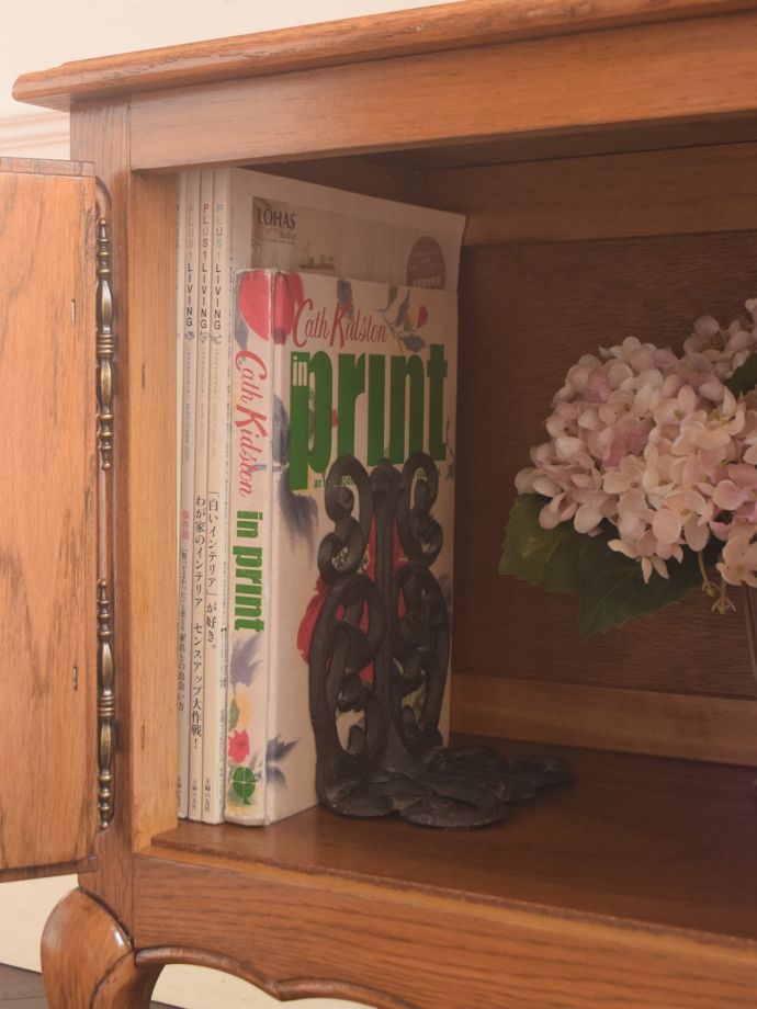 サイドキャビネットの収納量