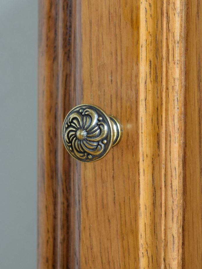 アンティーク家具の取っ手