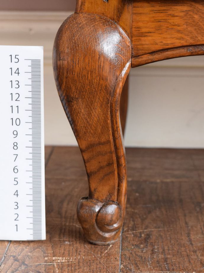 アンティーク家具の脚