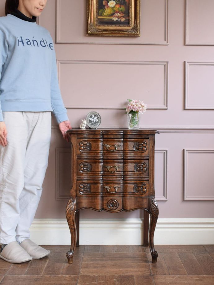 フランスのアンティークチェスト