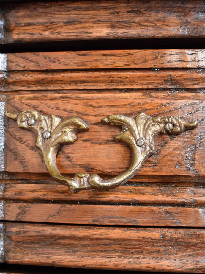 アンティークチェストの取っ手