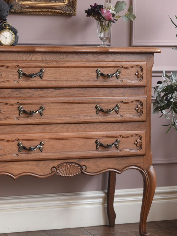 フランスのおしゃれな収納家具