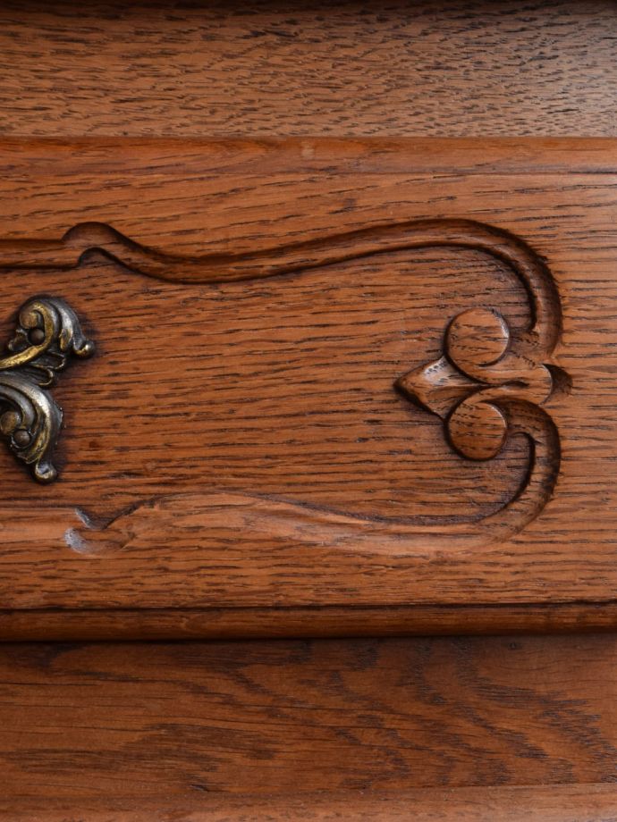 チェストのおしゃれな装飾